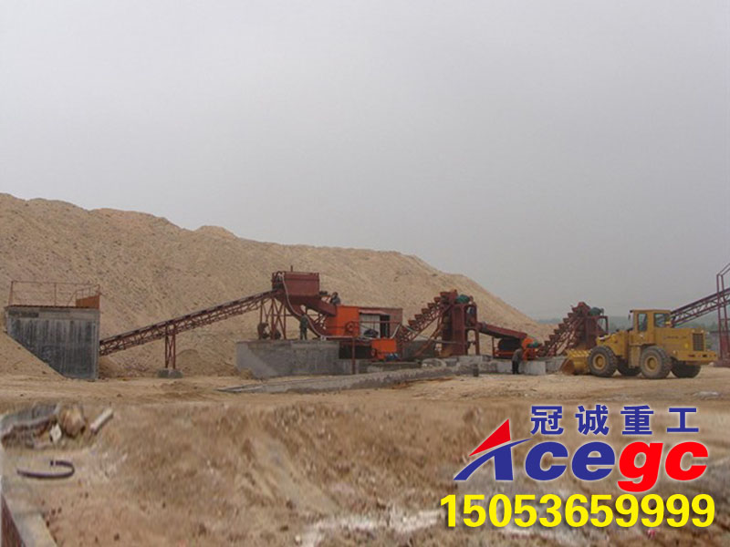 湖南河沙洗砂機(jī)工作現(xiàn)場