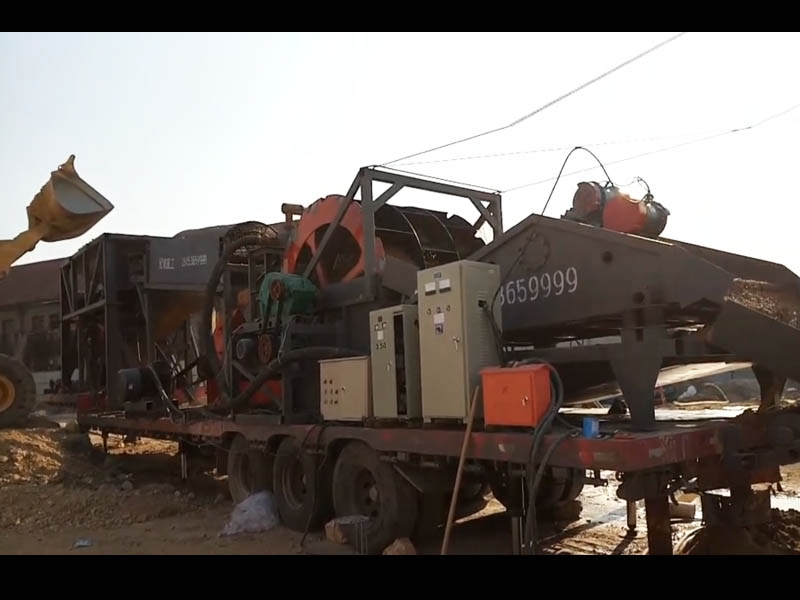 移動(dòng)式破碎制砂洗沙機(jī)